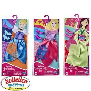 Disney Princess - Abiti Assortiti (Cenerentola / Aurora / Mulan): Trasforma le tue Bambole in Principesse!