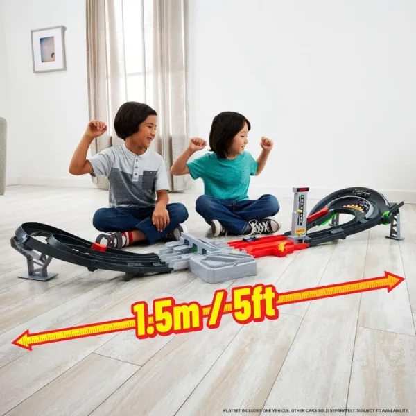Hot Wheels F1 Grand Prix Circuit – Hot Wheels Racing - Mattel | 71cm x 11cm x 33cm 5 Hot Wheels F1 Grand Prix Circuit – Hot Wheels Racing