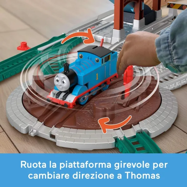 Centro di Consegna Barili Thomas & Friends – Set Motorizzato - Fisher Price | 56cm x 10cm x 38cm 7 Centro di Consegna Barili Thomas & Friends – Set Motorizzato