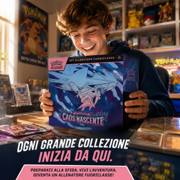Set Pokemon Caos Nascente - Allenatore Fuoriclasse - Pokémon TCG | 18,5cm x 8,5cm x 16,5cm 5 Set Pokemon Caos Nascente - Allenatore Fuoriclasse - Pokémon TCG | 18,5cm x 8,5cm x 16,5cm - immagine 3